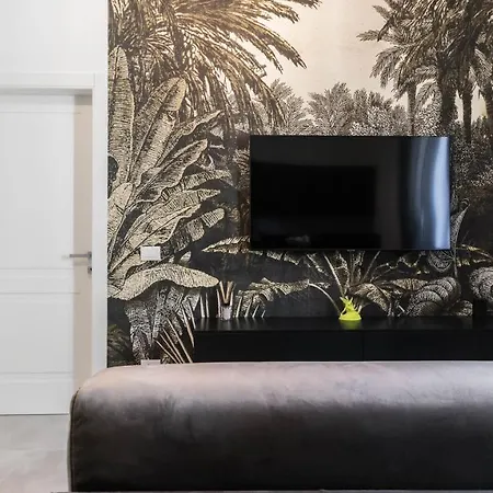 Apartman Cavour 82 *