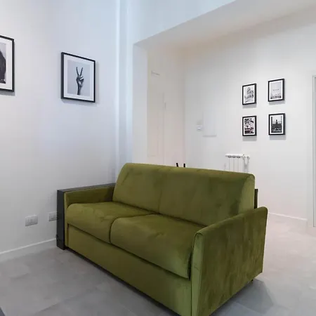 Cavour 82 * Florencja