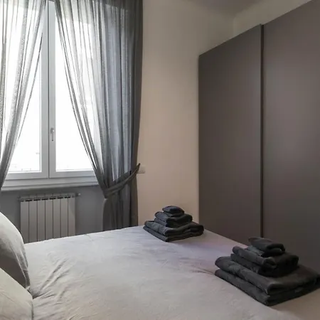 Cavour 82 * Florencja