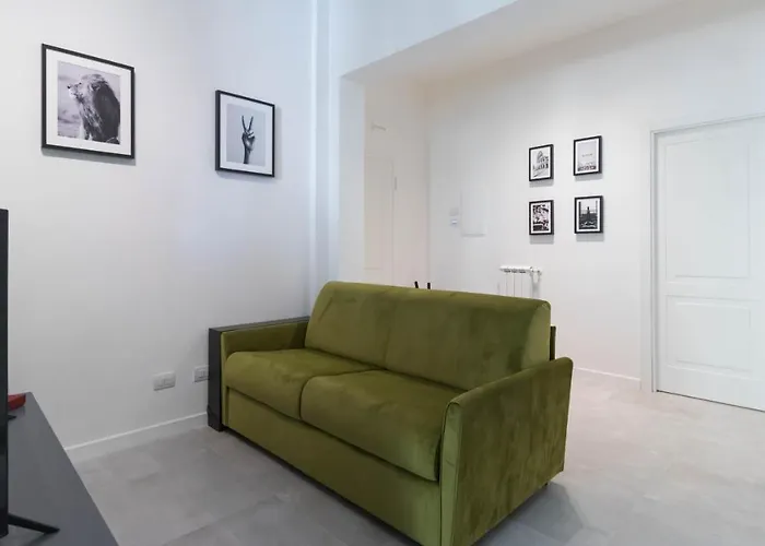 Cavour 82 * Флоренция